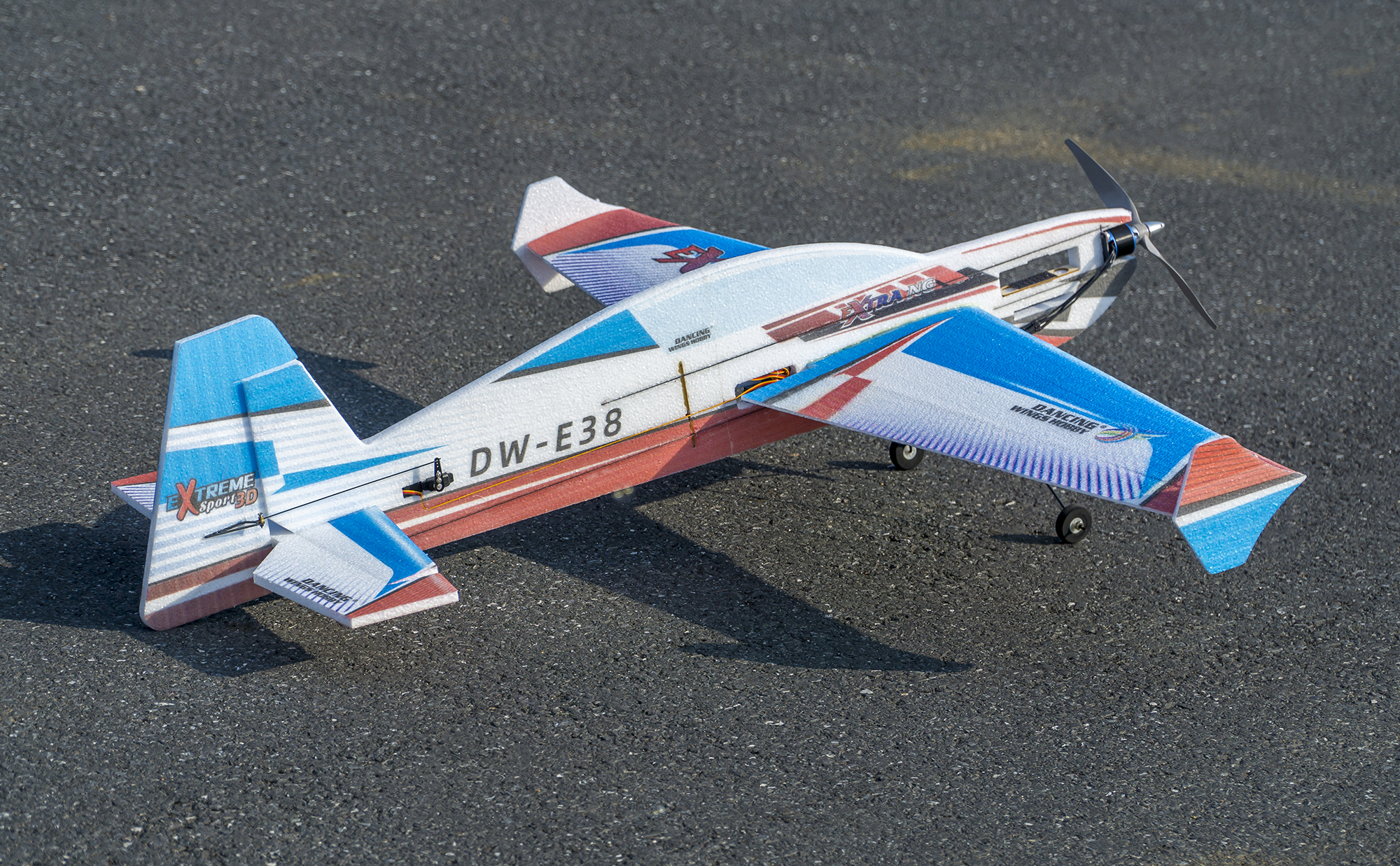 DW Hobby 1200mm Wingspan Extra - Outdoor Sport Hobbies avis et prix